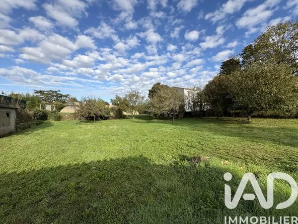 Terrain 1184 m²
