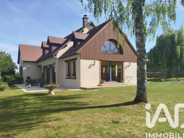 Maison 9 pièces 225 m²