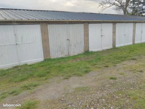 Lot de garages à vendre quartier Touvent