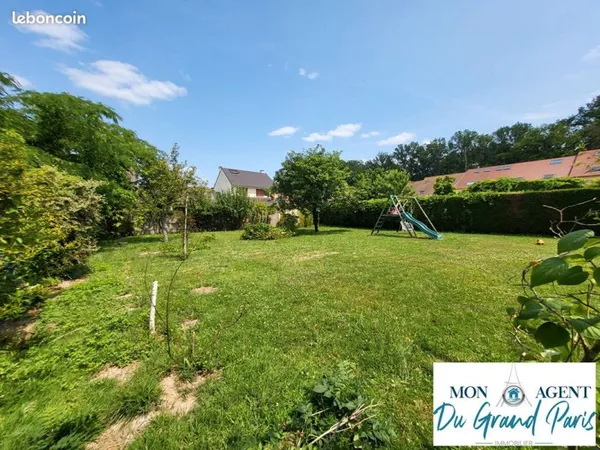 Terrain 563 m² BURES SUR YVETTE