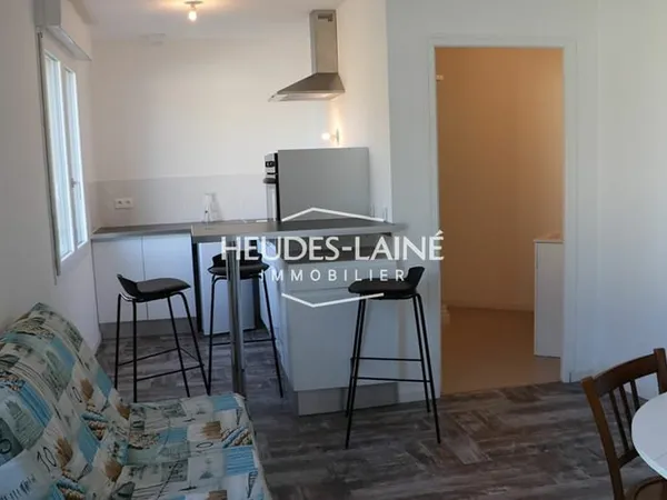 A LOUER : SAINT JAMES - APPARTEMENT F.2 - MEUBLE
