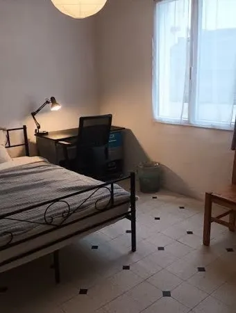 Chambre 1 pièce 13 m²