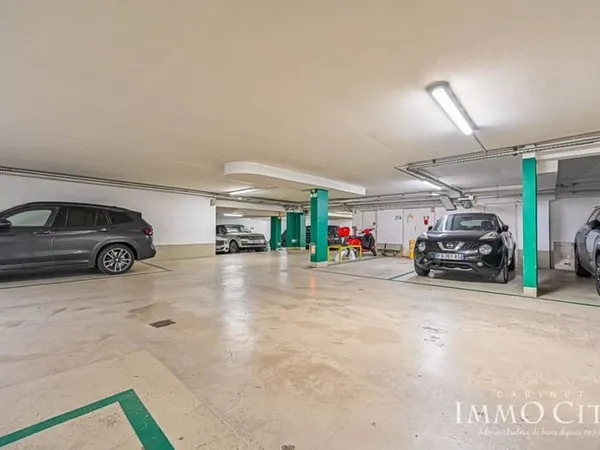 Parking 9 m²