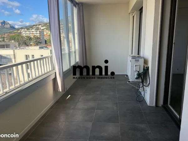 Appartement 5 pièces 104 m²