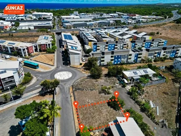 Exclusif - 214 m² constructibles à Saint-Louis, emplacement stratégique