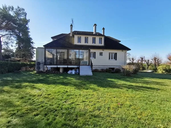 GRANDE MAISON INDIVIDUELLE 6 CHAMBRES - 175 m2