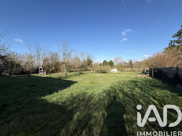 Terrain 838 m²