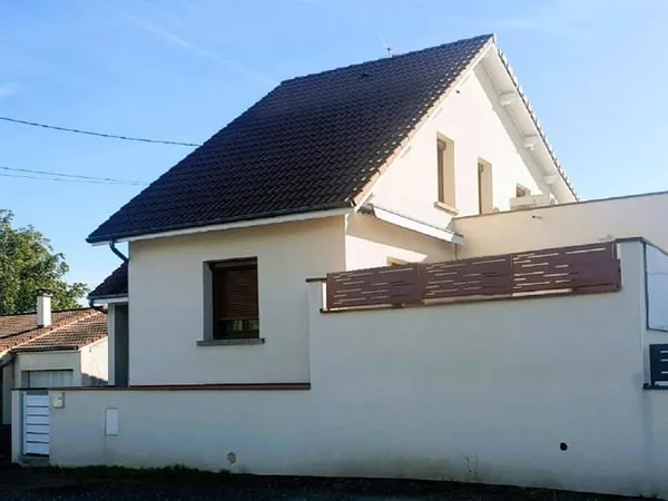 Maison 9 pièces 200 m²