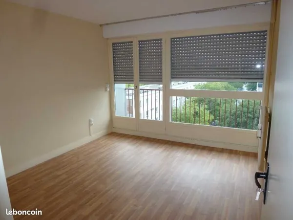 Chambre en colocation étudiante ou jeune active-appartement Rennes Quartier Villejean