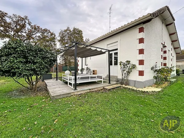 Maison Mios