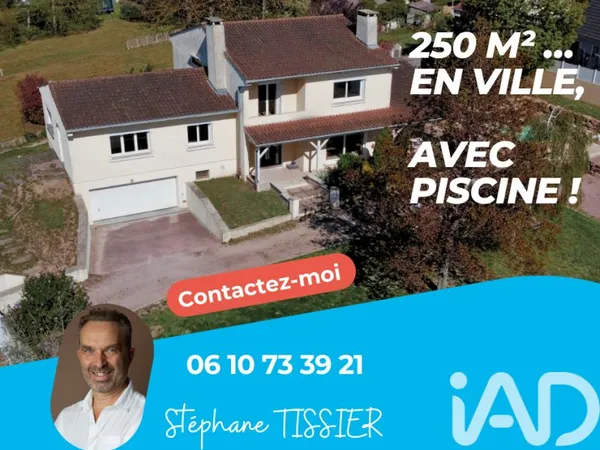 Maison 10 pièces 251 m²