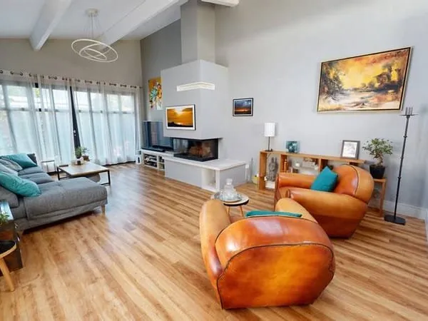 Maison 6 pièces 155 m²