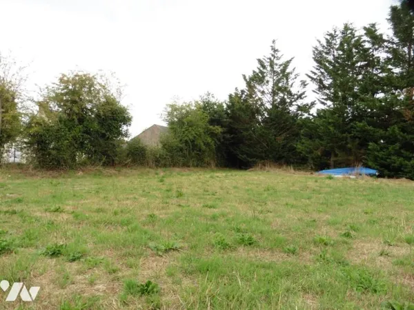 Terrain 640 m²