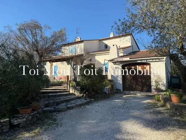 Exclusivité, sur la commune de Sauve, villa F6 de 155 m2 env