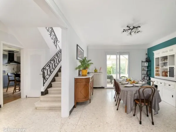 Maison 6/7 pieces 143m²