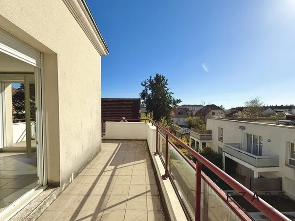 DERNIER ETAGE TERRASSE - AUDITORIUM