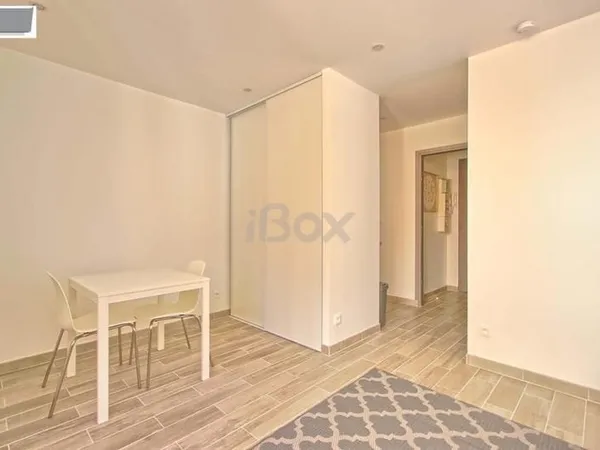 Appartement Location Toulon 1p 21m² 553€