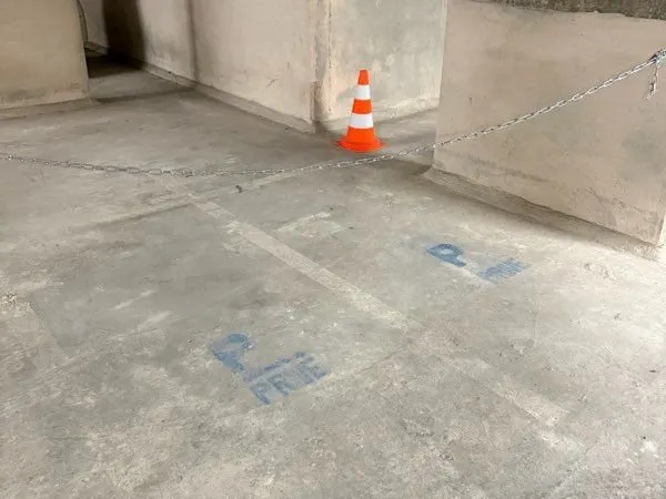 Parking moto -2