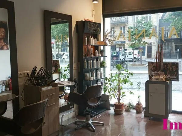 LOCAL COMMERCIAL à CEDER