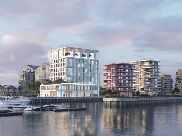 Face au port, au coeur de la Pointe des Alliés