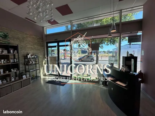 Local commercial 191 m²