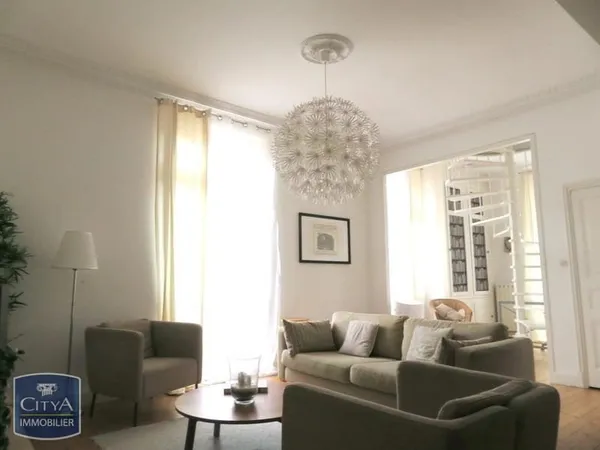 Appartement 5 pièces 144 m²