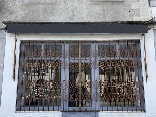 Local commercial Laruns place de la mairie - location saisonnière