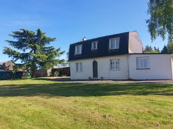 Maison de 133m2 avec dépendances et un bois- Saint Vincent d