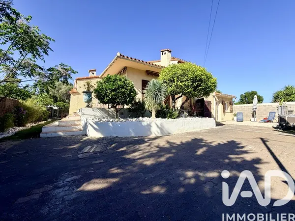 Maison 6 pièces 161 m²