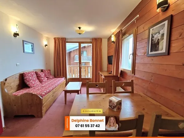 Bel appartement 2P/ T2 de 28 m2 avec grand balcon dans un chalet, au pied d'une piste de ski