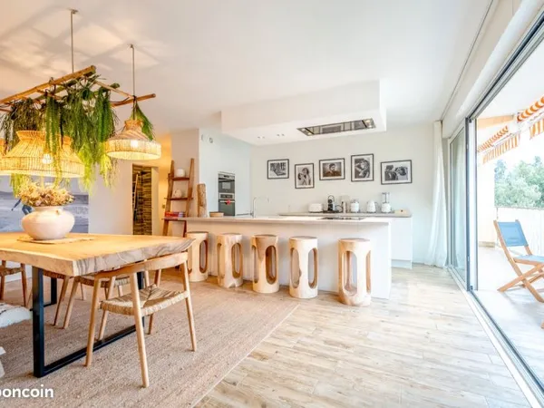 Appartement avec terrasse et parking à Saint-Tropez