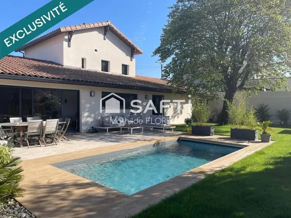 Villa 7 pièces 190 m²