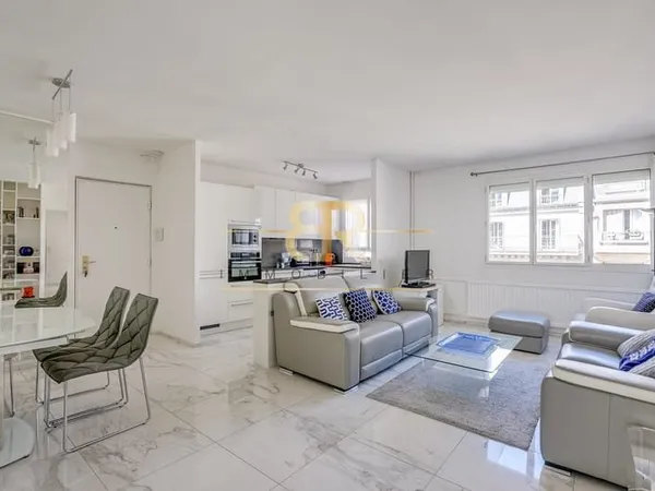 APPARTEMENT - RUE CALME - TERNES