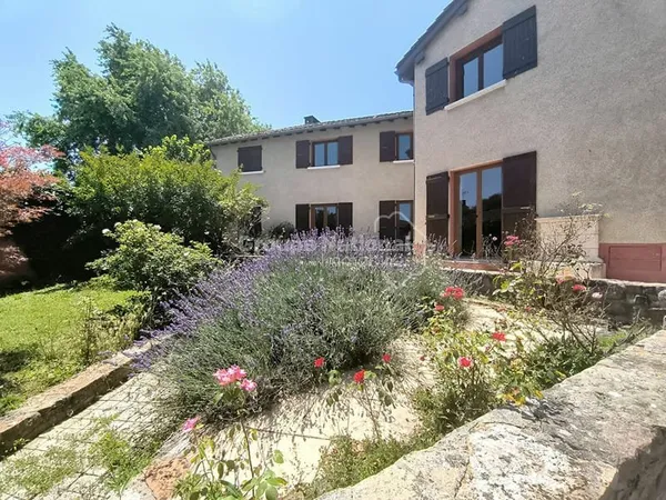Maison avec beaucoup de potentiel