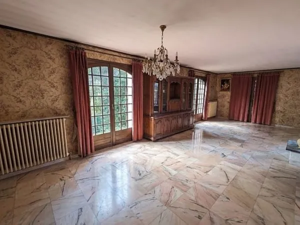 Maison 8 pièces 212 m²