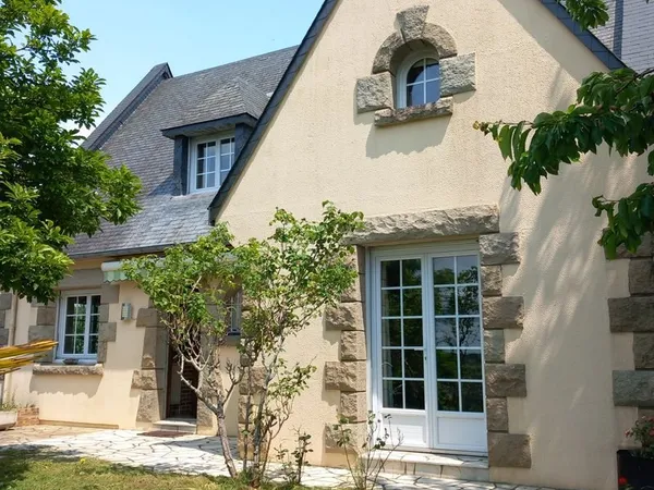 À vendre : Maison familiale rénovée sur terrain d'1 hectare - Saint-Mars-sur-la-Futaie (53390)
