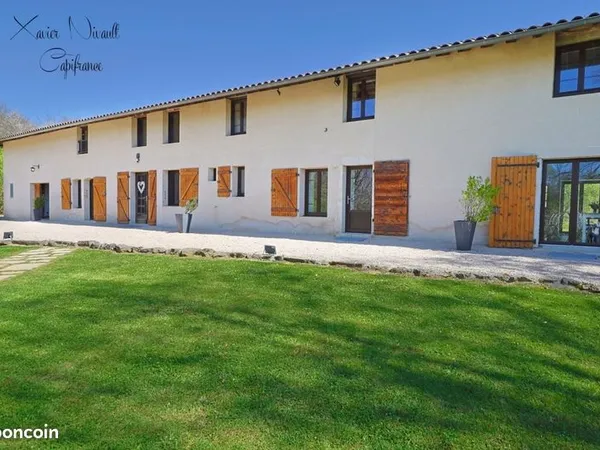 Maison 11 pièces 355 m²