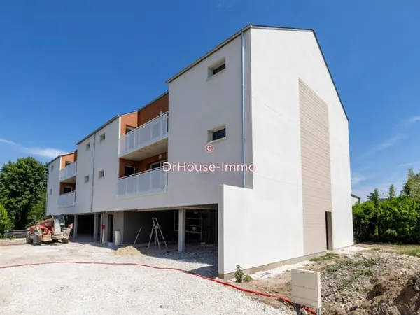 APPARTEMENT TYPE T3 NEUF 64.8 M²