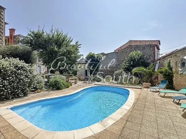 ELEGANTE MAISON DE MAITRE AVEC PISCINE, CORBIERES