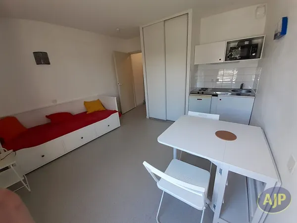 Appartement Redon 1 pièce(s) 18.67 m2-Meublé