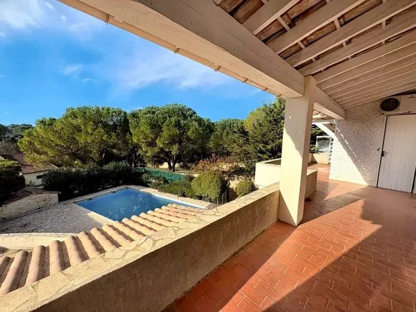 Maison 7 pièces 269m²