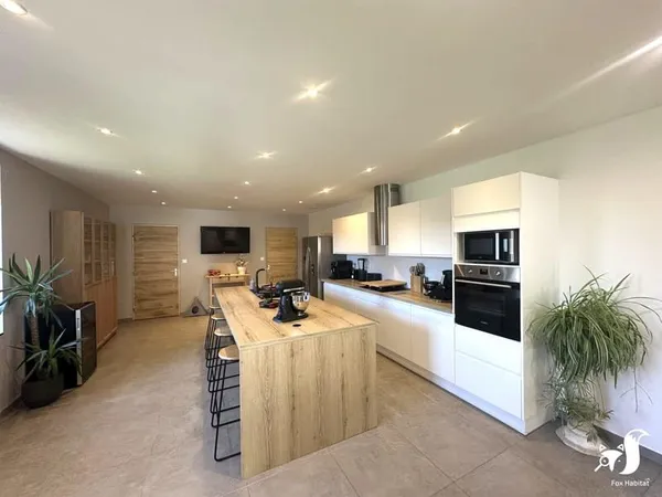 Maison 5 pièces 158 m²