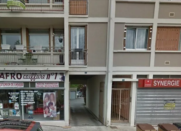 ROUEN / SAINT SEVER - Garage pour 1 véhicule
