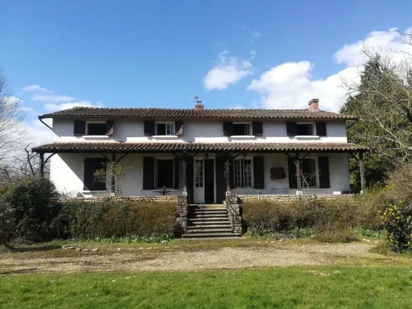 Maison 14 pièces 399 m²