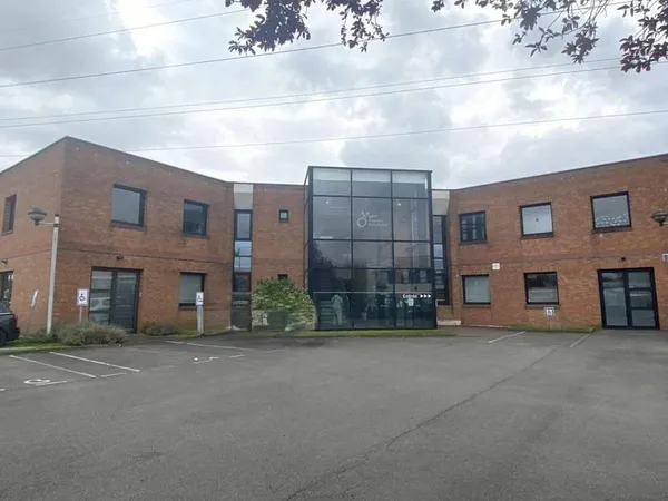 Bureaux 1177 m²