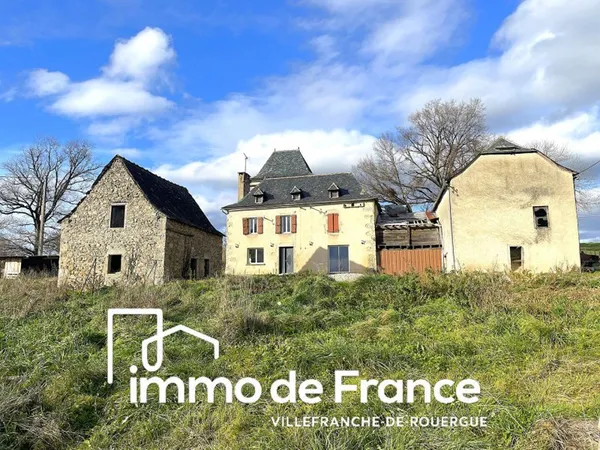 Maison La Fouillade 3 pièce(s) 125 m2 + dépendances + 1.5 hectare de terrain.