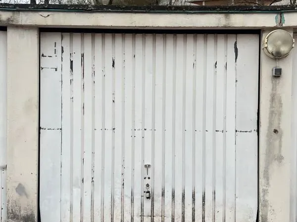 Location Box de Parking - Créteil Pompadour - 150 /mois