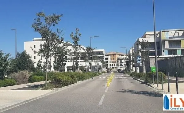Local commercial 160 m²