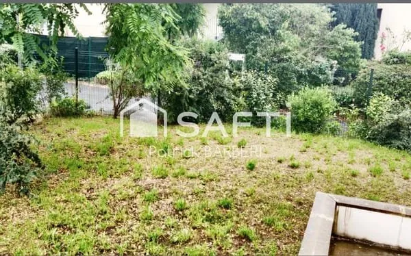 Grandes surfaces, jardin privatif et belle rentabilité à la clé
