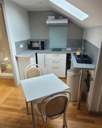 Studio meublé